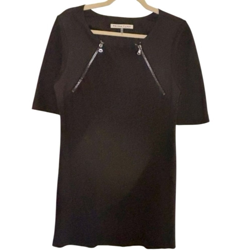 Trina Turk Front zipper detail Fitted Sheath Dress in Black, Sz 8